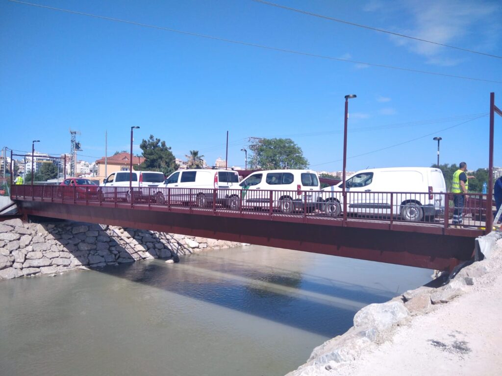 Puente El Paraje entre Molina y Alguazas ENTRADA EN SERVICIO Foto2 prueba de carga