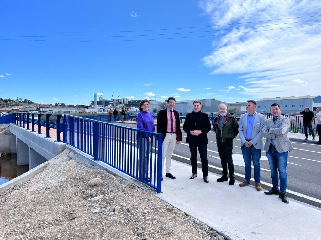 Urbanismo Molina Paso elevado sobre Cañada de Morcillo Visita alcalde Foto1